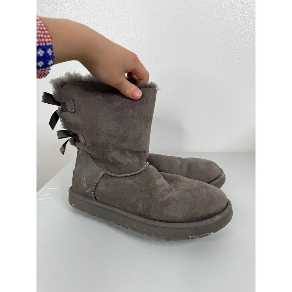 Ugg Bailey Bow II Short Gray Boots Size 8